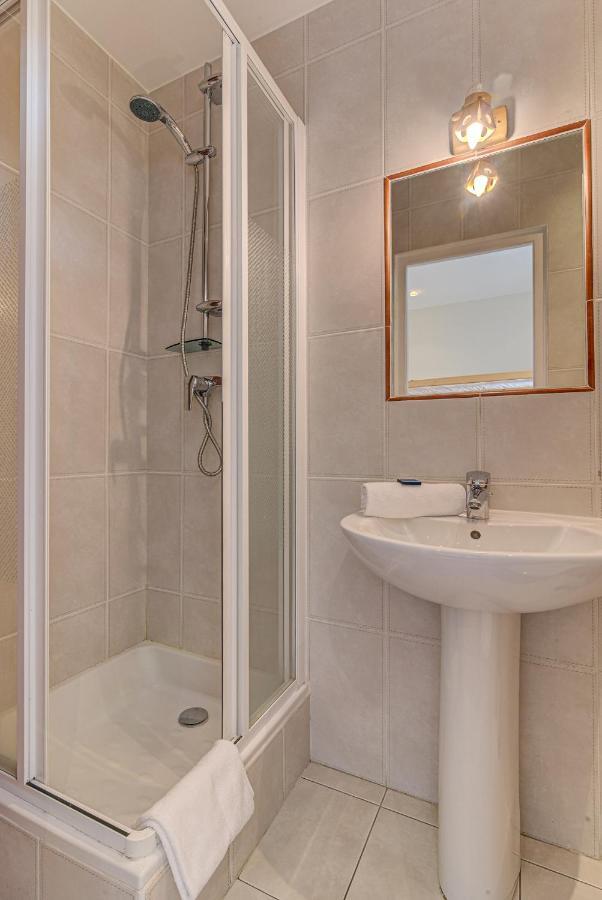 Apartment President - Alpes Travel - Central Chamonix - Sleeps 12 Exteriér fotografie